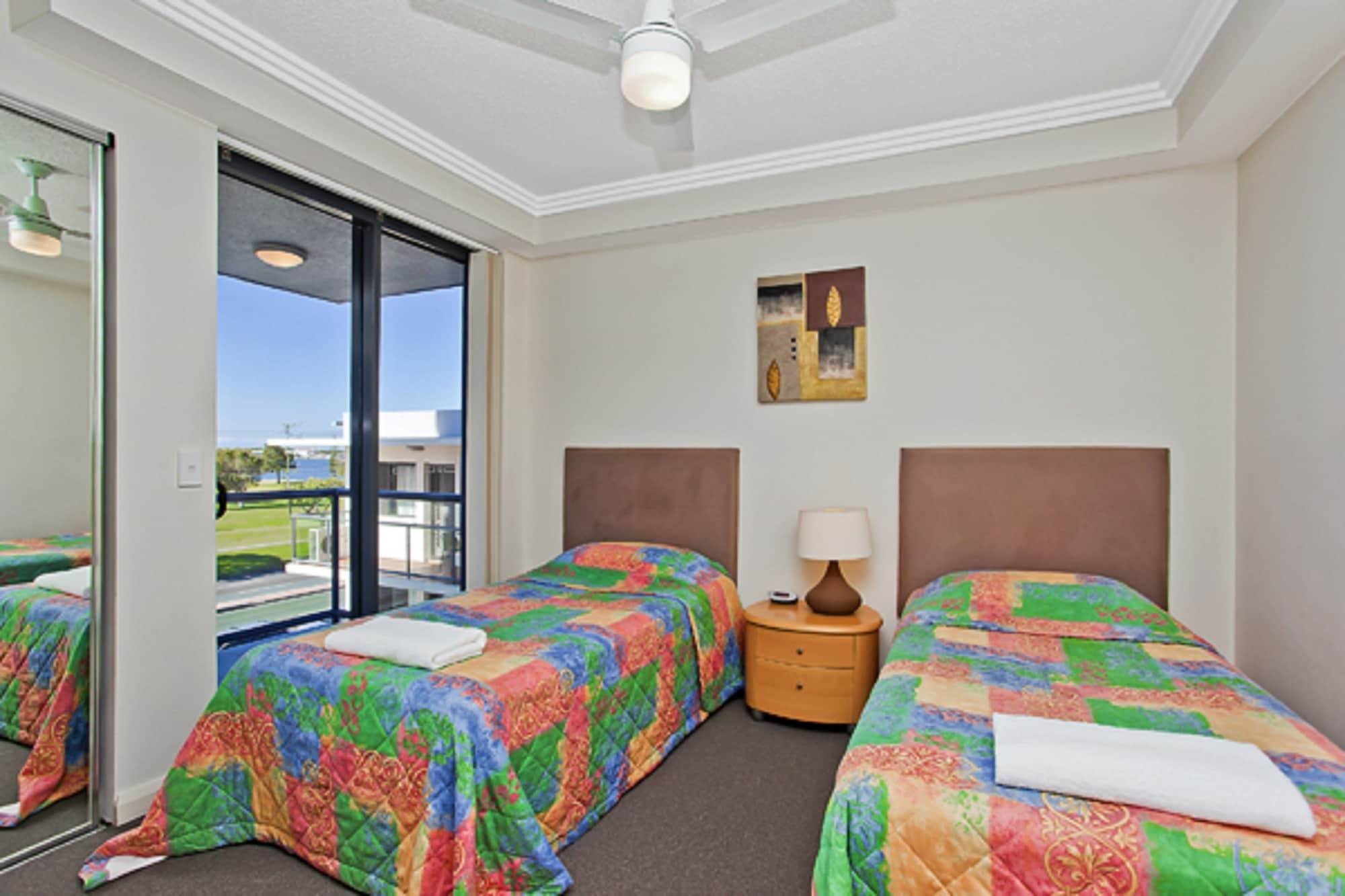 Aqualine Apartments On The Broadwater Gold Coast Kültér fotó